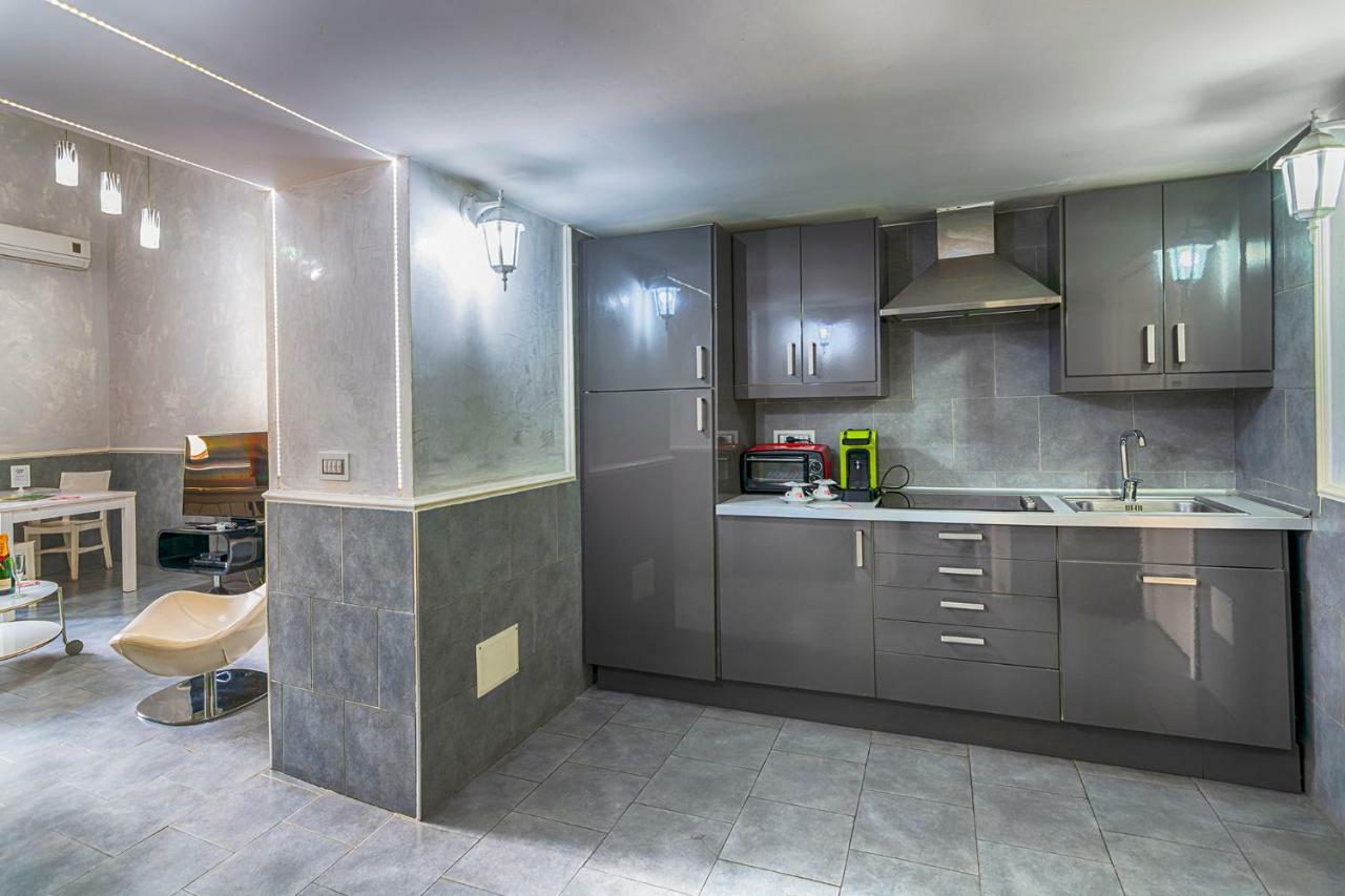 Suite Apartments Angioini Neapel Exterior foto